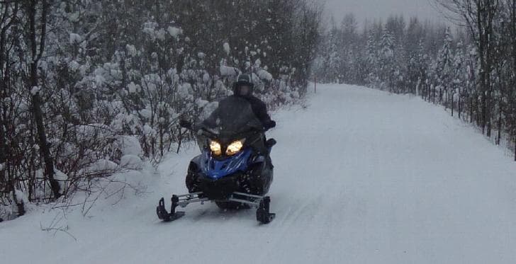Mauricie : Encore trop tôt pour sortir les motoneiges
