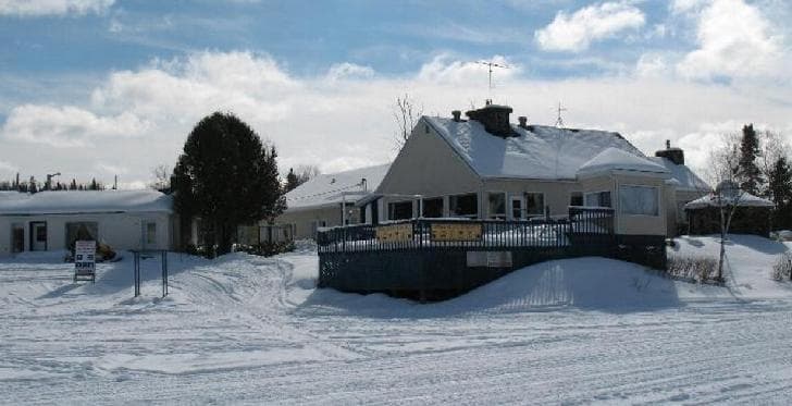 Au Lac Édouard