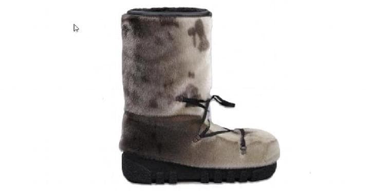 Essais de bottes et de mitaines en loup marin avec BILODEAU Canada