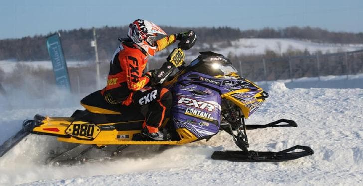Mailloux racing au Grand Prix Ski-Doo de Valcourt