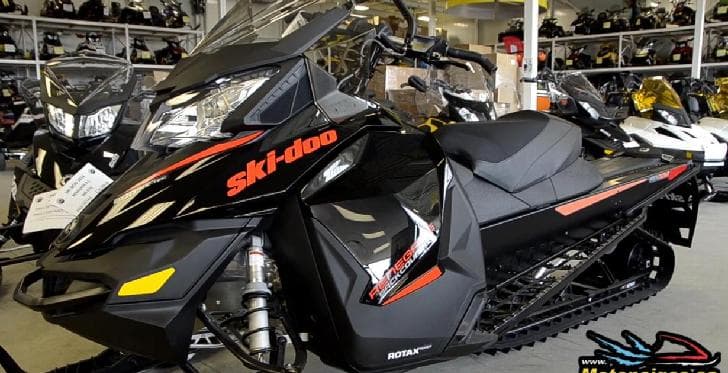 Présentation des motoneiges 2016 : Ski Doo Renegade Backcountry