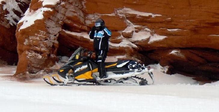 La motoneige hors piste sur les terres publiques du Québec
