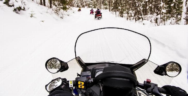 Découvrir la Vallée de l'Or : De la motoneige à l’état pur!