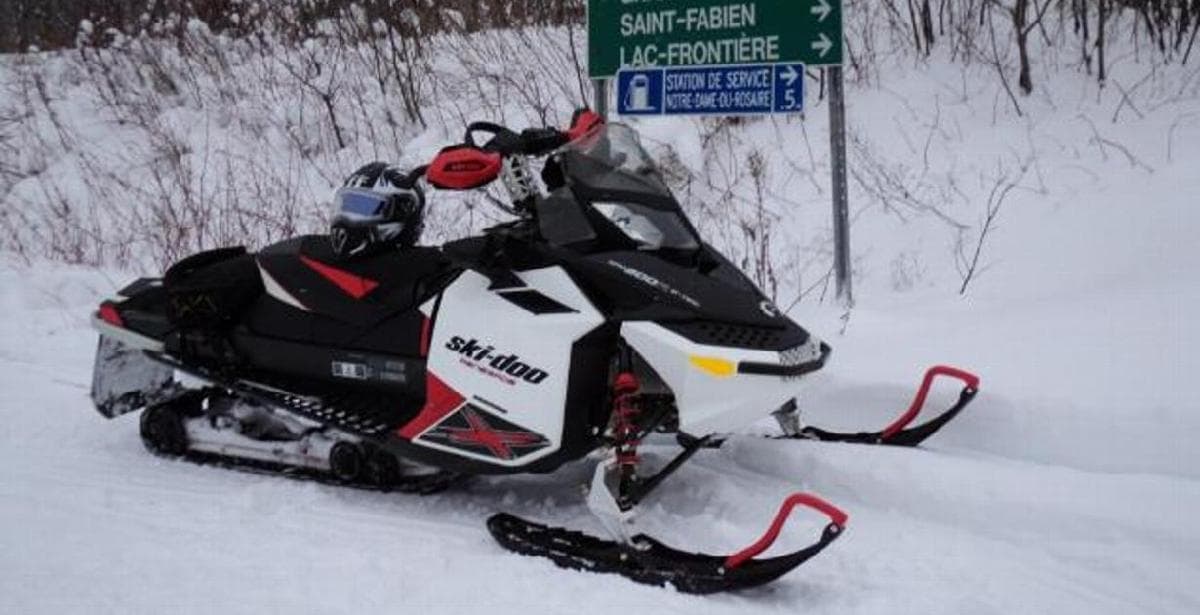 Premières impressions: BackCountry 800R E-TEC 2011