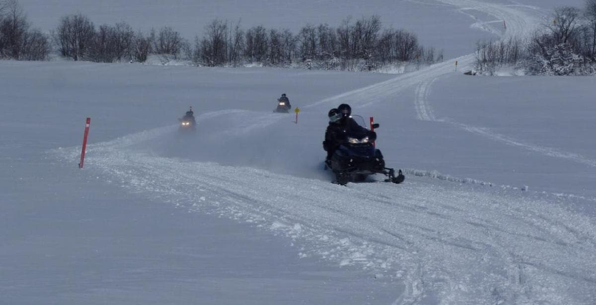 Un nouveau carnet pour guider les motoneigistes sur la Côte-Nord