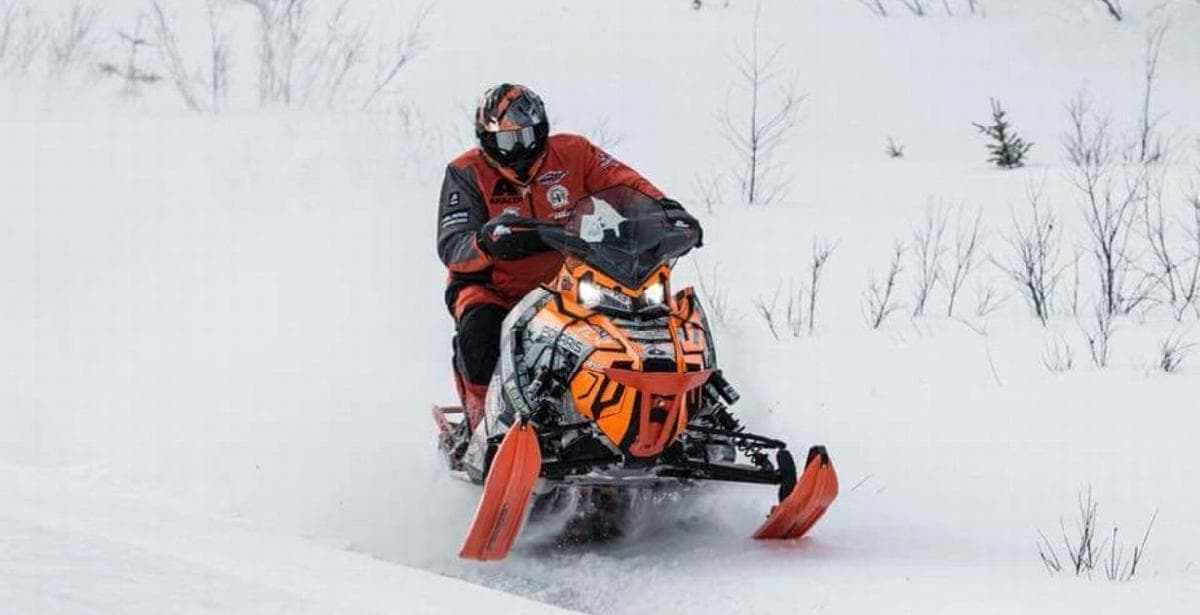 Jeremiah Capissisit termine premier au Chisasibi Snowmobile
