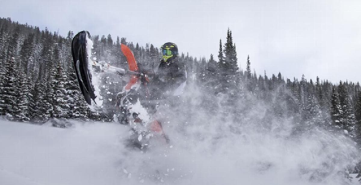 Les modèles 2020 YETI SnowMX repoussent les limites de l’aventure en neige profonde