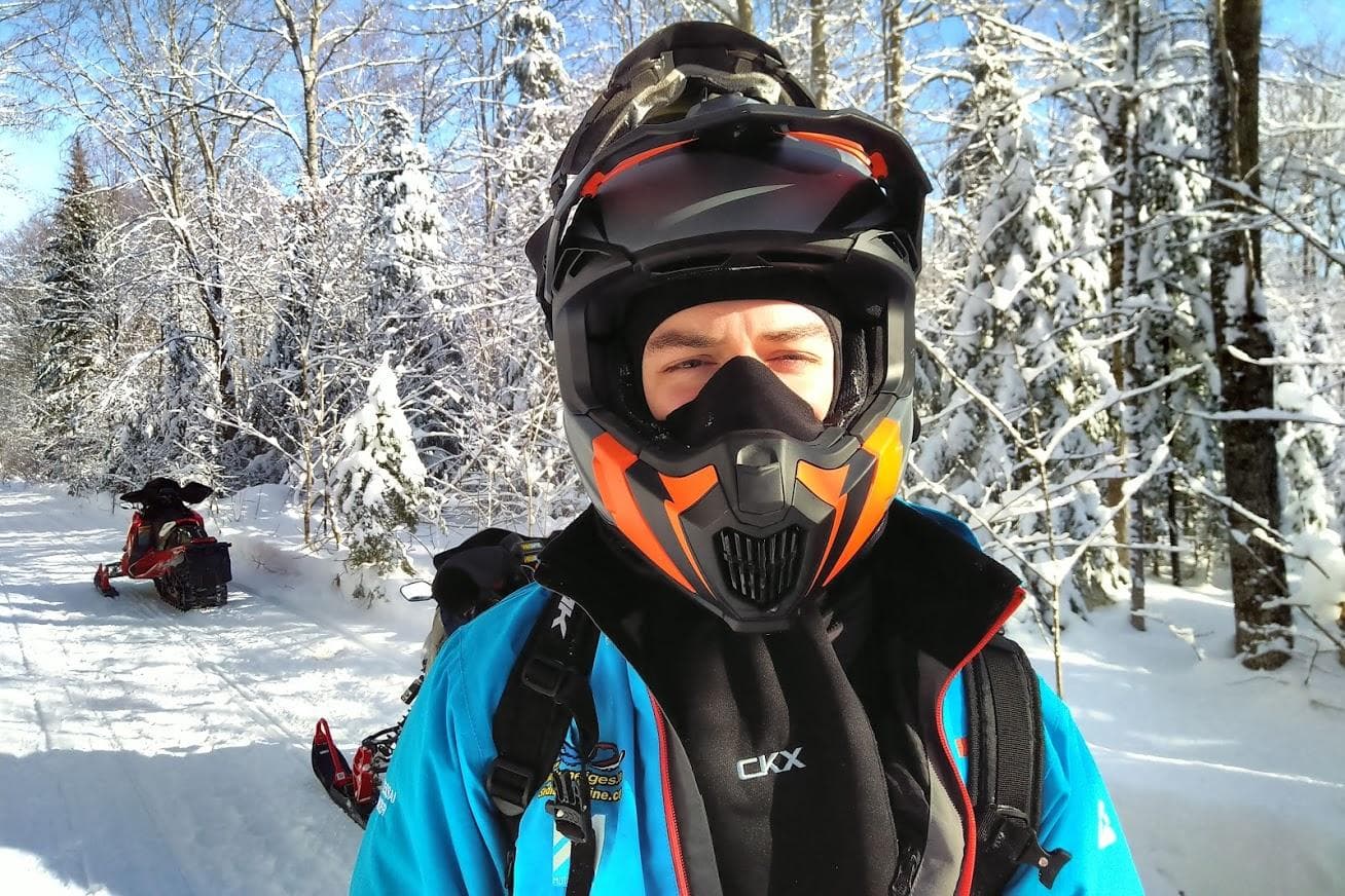 Tu mets quoi en dessous de ton casque Titan?