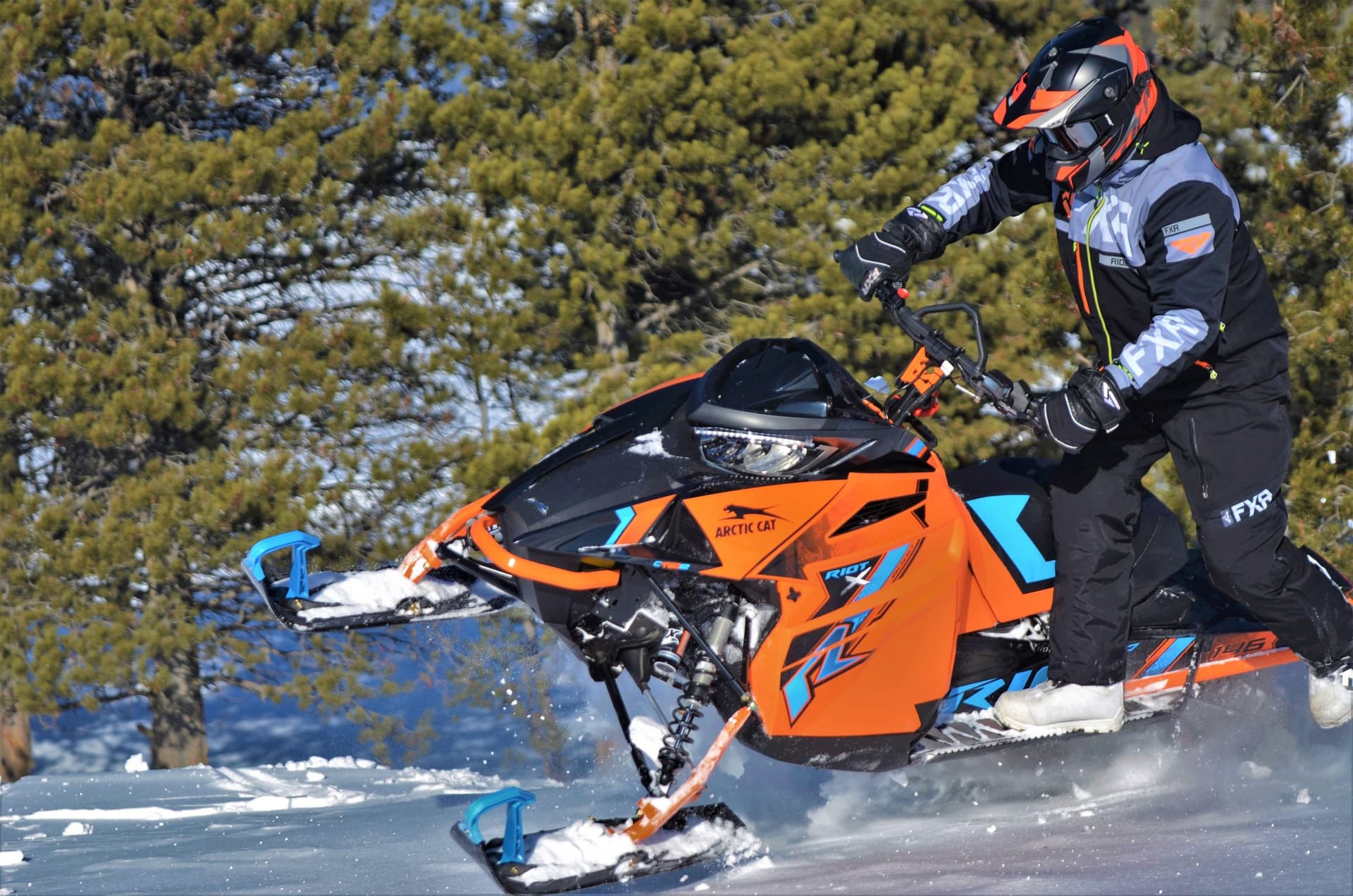 FXR Helium Pro X – Un habit de motoneige versatile