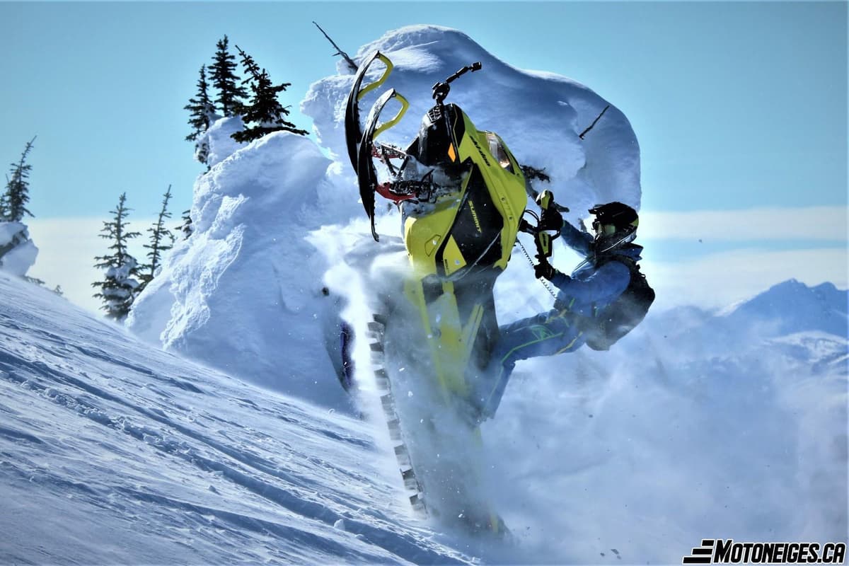 Ski-Doo Summit 850 E-TEC Turbo 2020 : Du Québec au Montana - Motoneige - Motoneigiste - Turbo