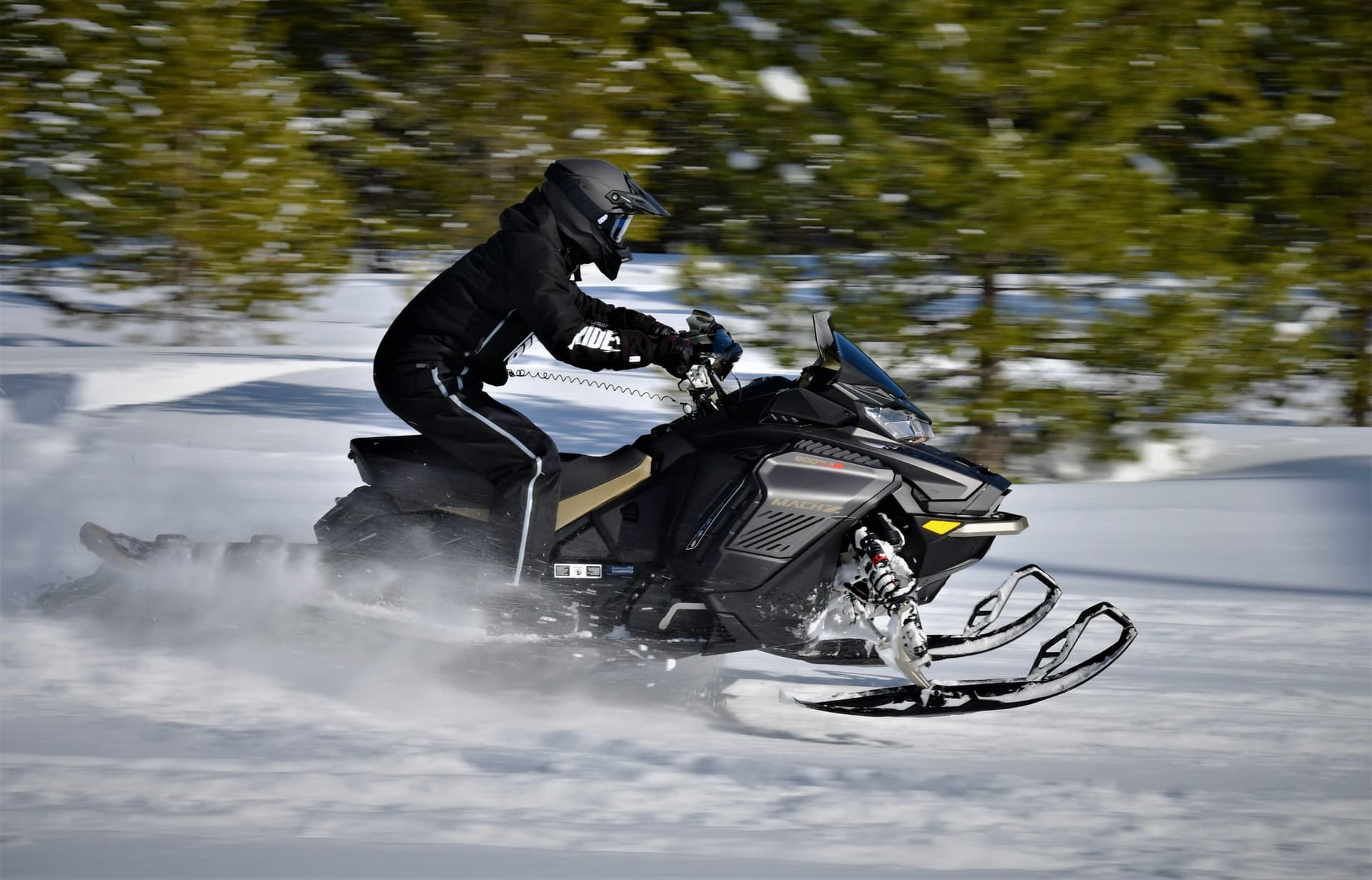 Smart-Shox - Première suspension semi-active dans le monde de la motoneige