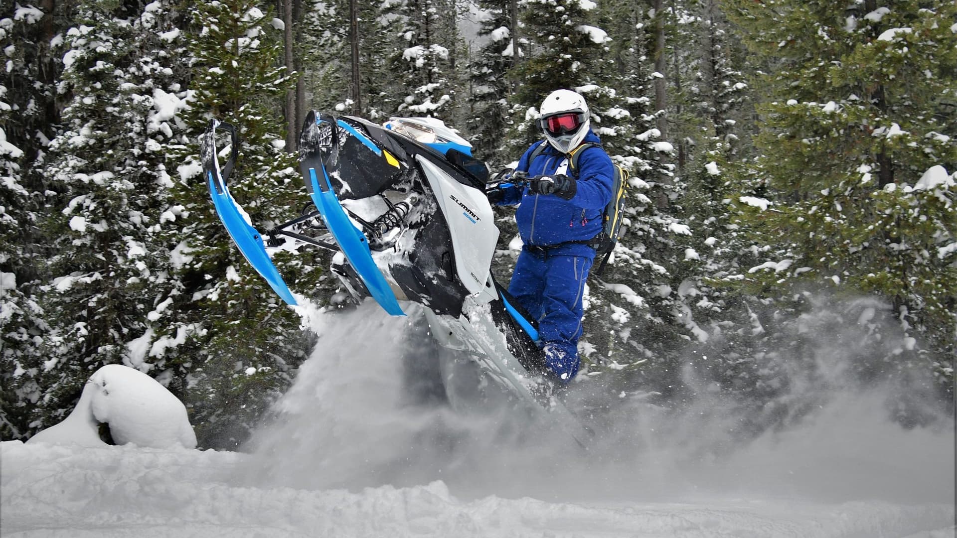Essai de la Ski-Doo Summit Edge 2022