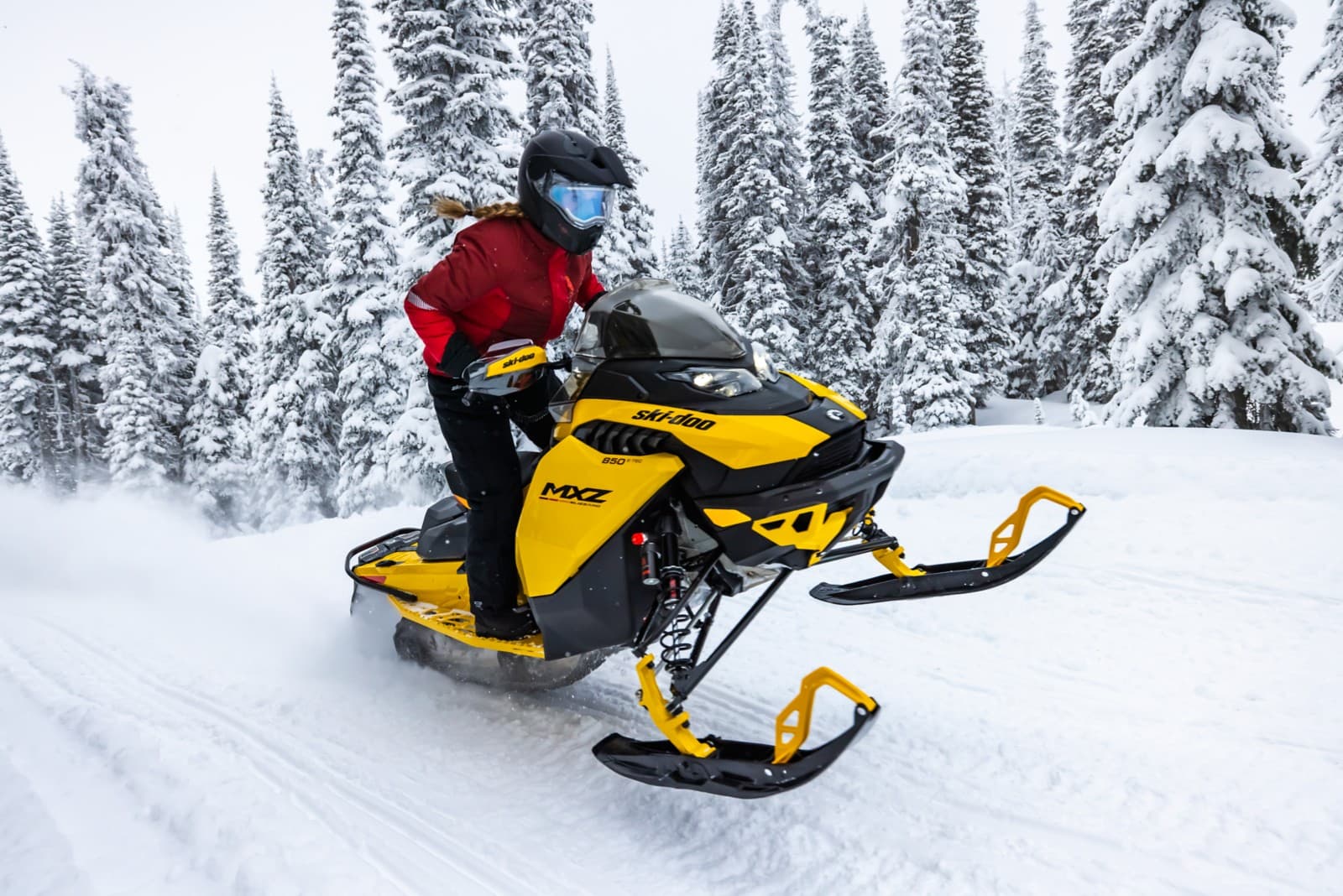 Ski-Doo 2023 : motoneiges de sentier