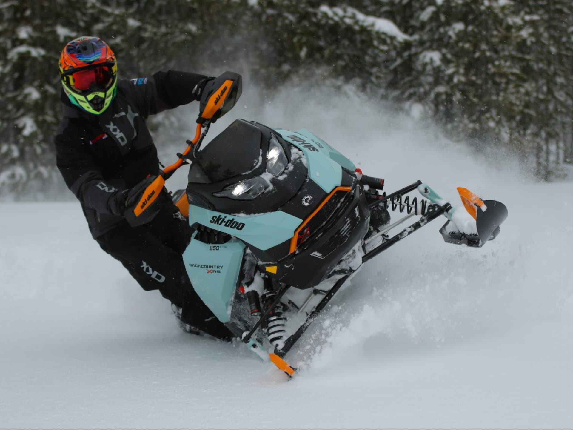 Coup de coeur Ski-Doo 2024: Backcountry X-RS 850 E-TEC 146