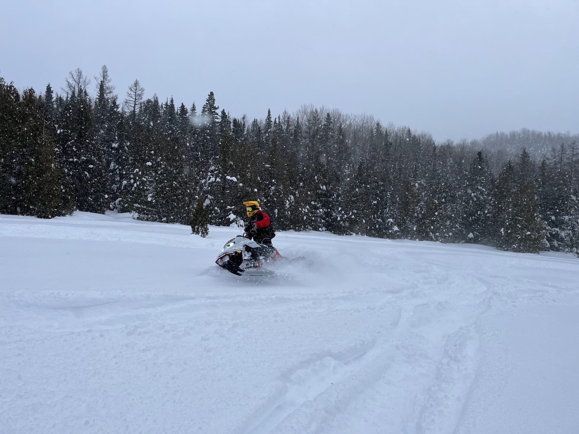 Essai du casque Pyra de Ski-Doo