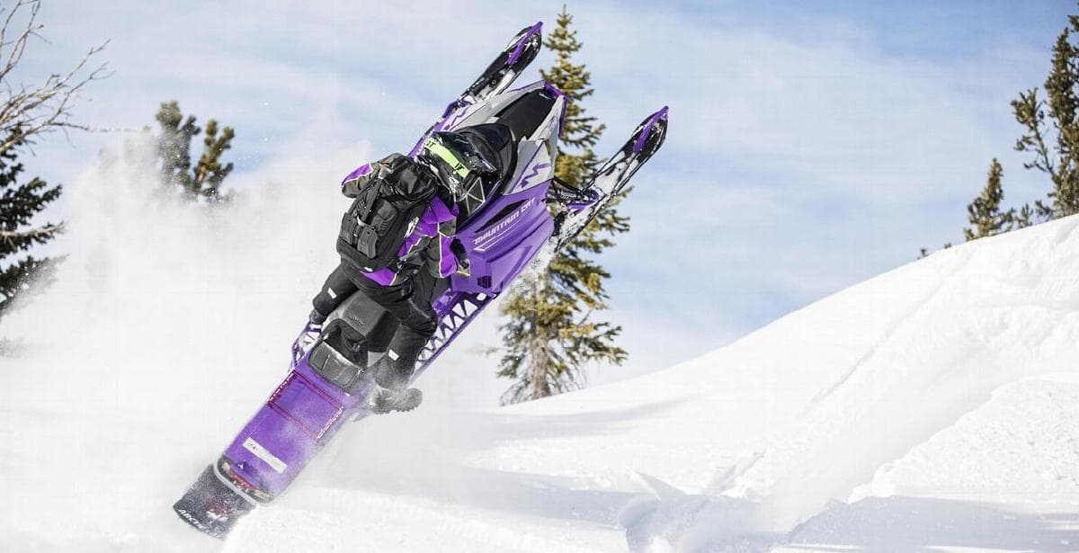 Nouveautés Arctic Cat 2019 : Une année "monstre" pour l'équipe du chat !