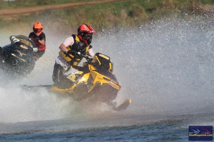 Motoneiges.ca présent au New Hampshire Grass Drags and Water Crossing