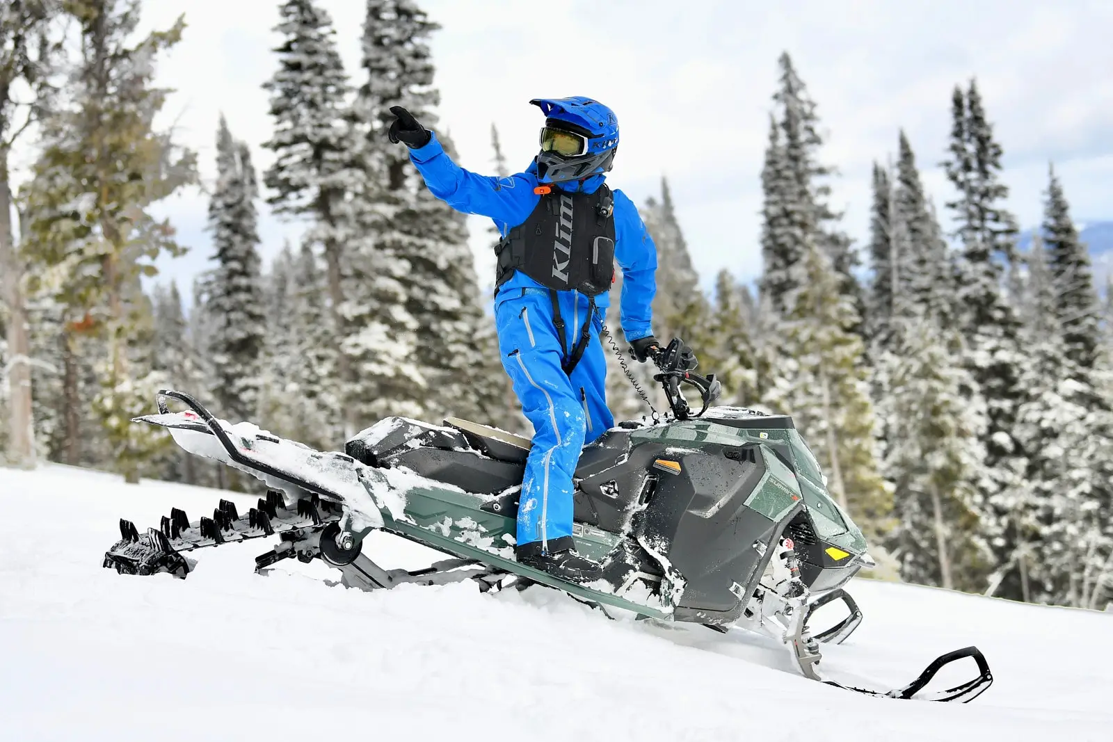 Ski-Doo organise des séminaires gratuits de sensibilisation aux avalanches chez ses concessionnaires cet automne