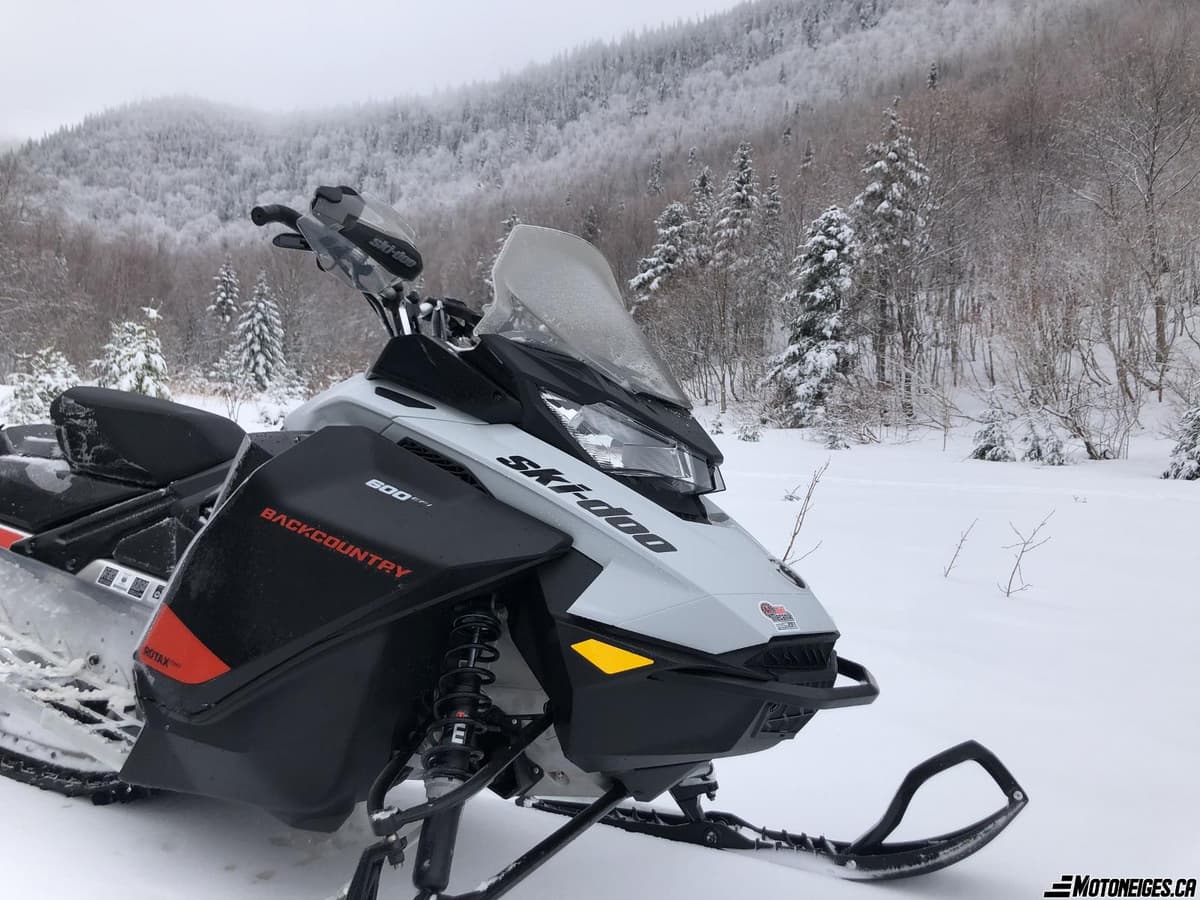 Ski-Doo Backcountry Sport 600 EFI 2021 - Essai motoneige
