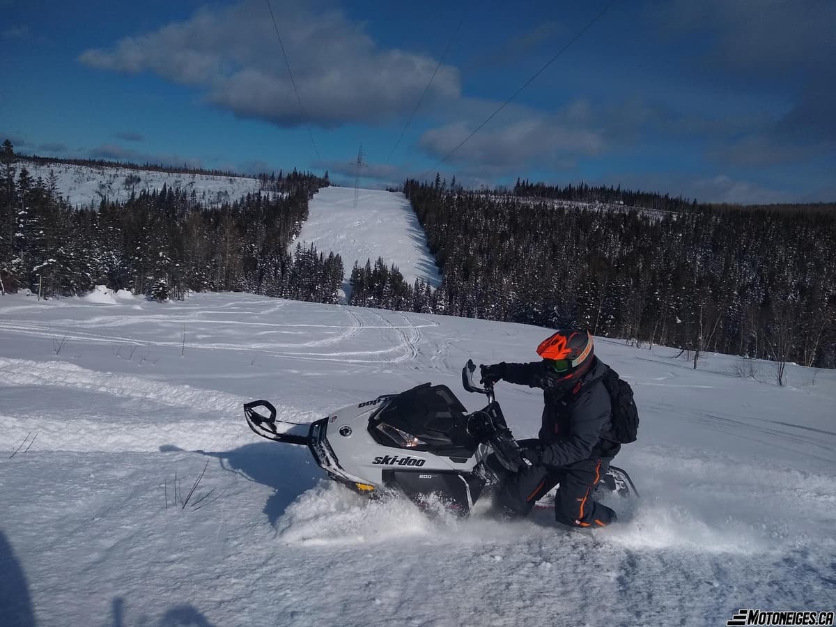 Ski-Doo Backcountry Sport 600 EFI 2021 - Essai motoneige