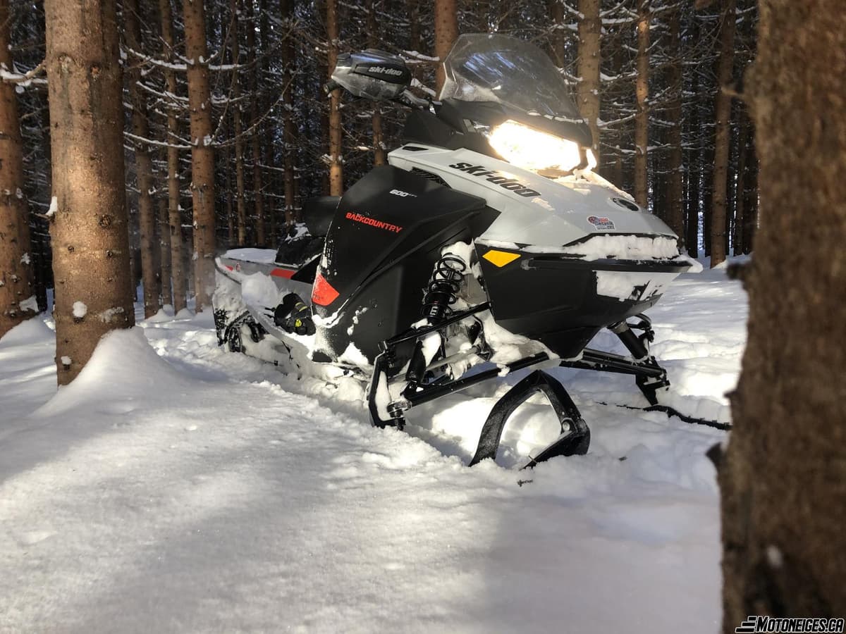 Ski-Doo Backcountry Sport 600 EFI 2021 - Essai motoneige