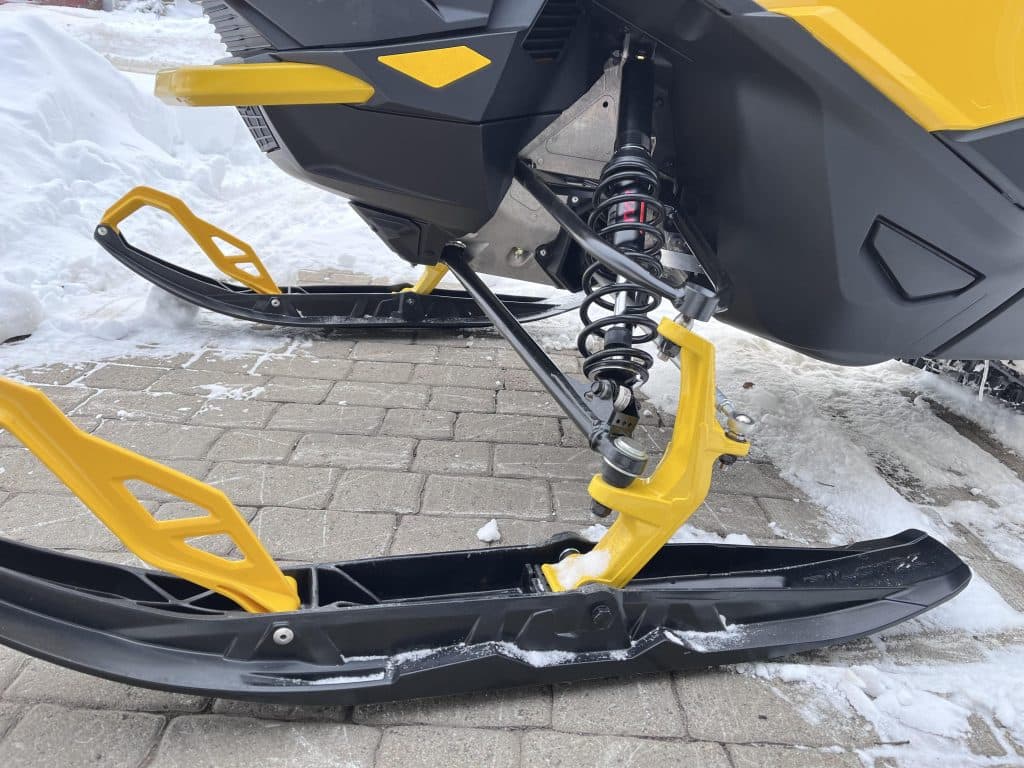 La Renegade X 2024 possède une suspension de haute performance
