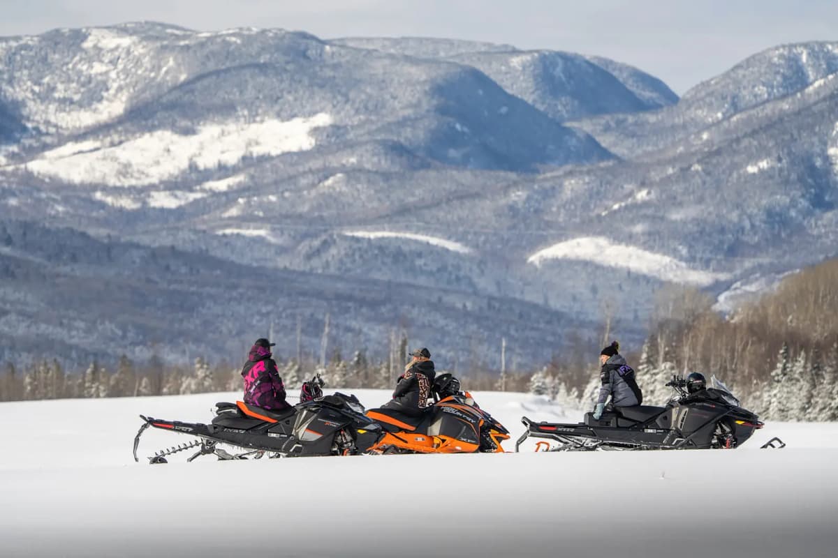 Découvrez Charlevoix : Une destination idéale à motoneige