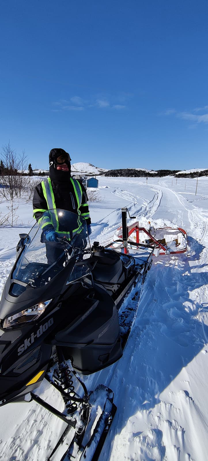 L’équipement utilisé pour l’entretien de la piste