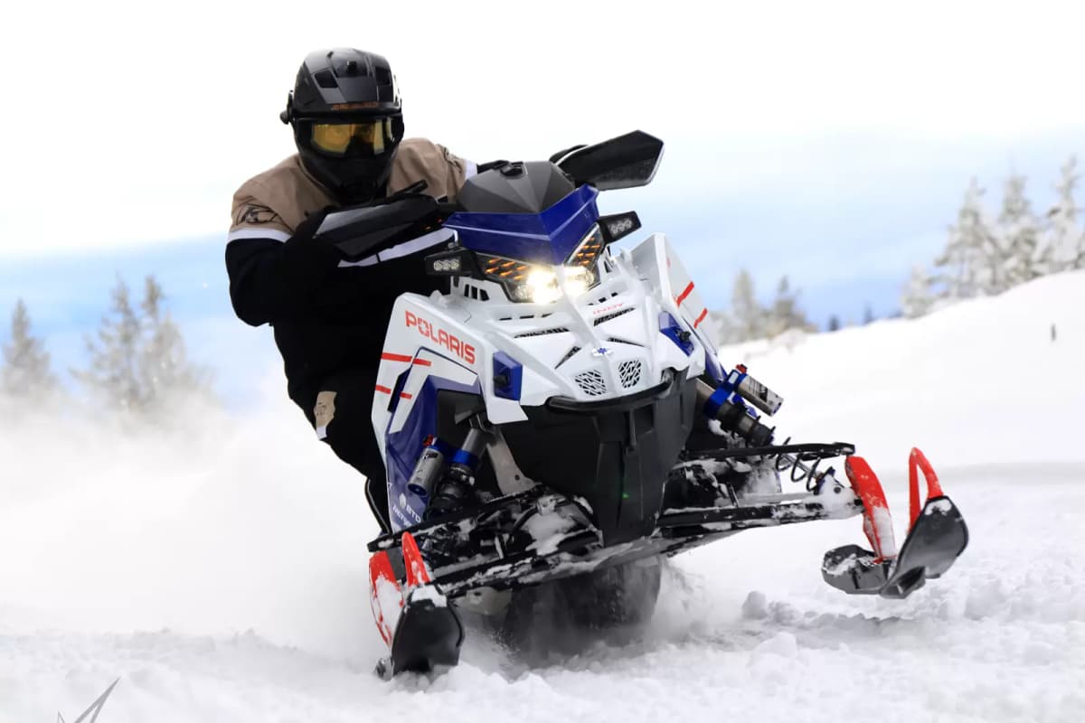 Motoneiges.ca: À vos motoneiges - Polaris