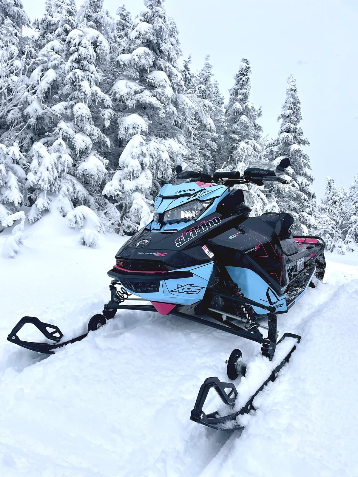 Ski-Doo Renegade X 2022 avec moteur roatx 600r e-tec