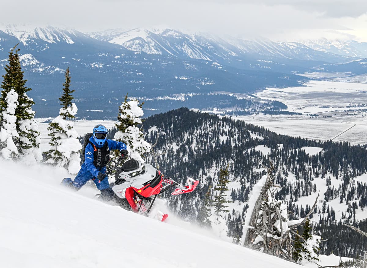Motoneiges.ca: Lynx 2027 en action