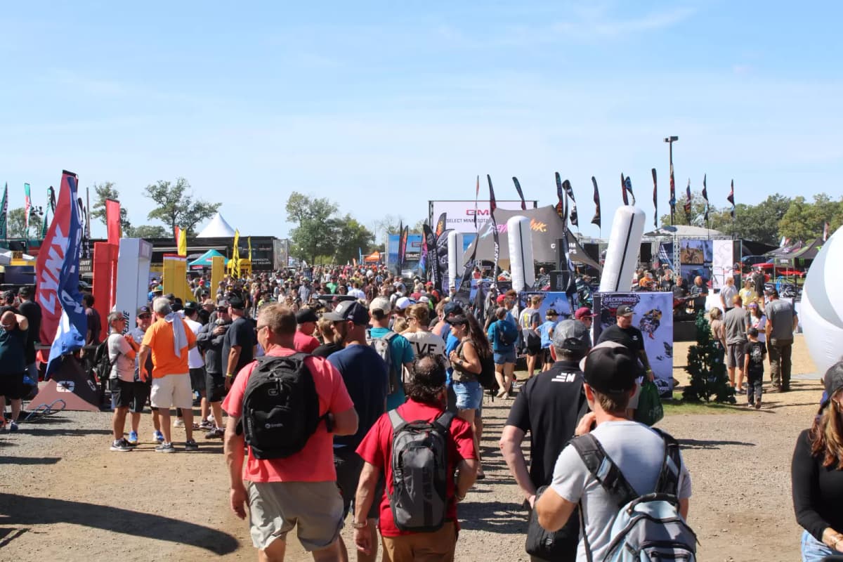 Motoneiges.ca: Hay Days 2026