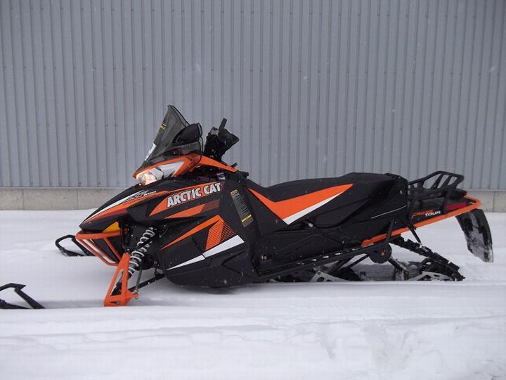 Arctic Cat XF 800 CrossTour - SledMagazine.com