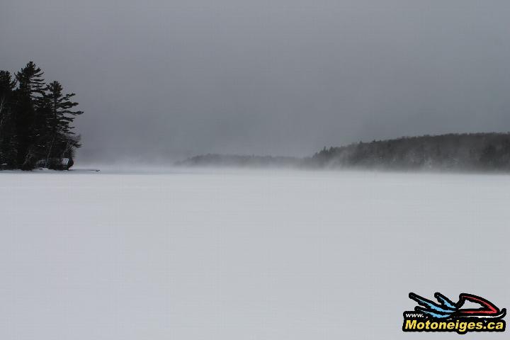Le lac Archambault avec blizzard