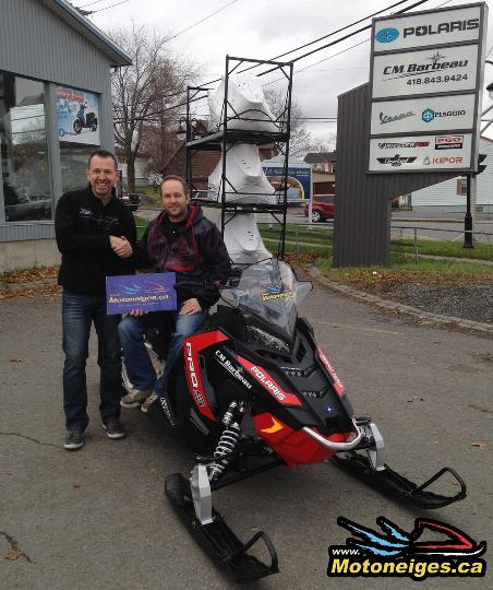 Christian Barbeau, owner of CM Barbeau Polaris dealer north of Québec City, accompanied by Marc Thibeault from SledMagazine.com and the new 2016 Polaris 800 H.O. Switchback PRO-S