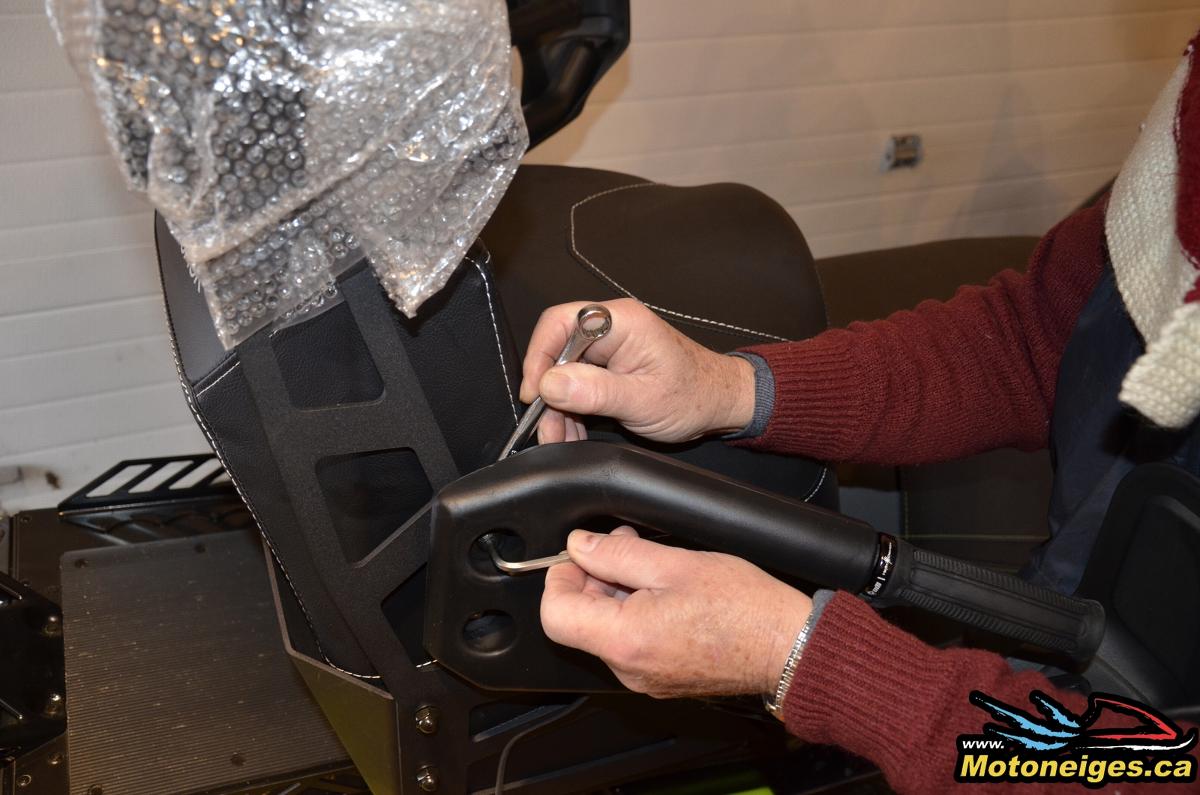 How to install the Kimpex Seat Jack, step by step