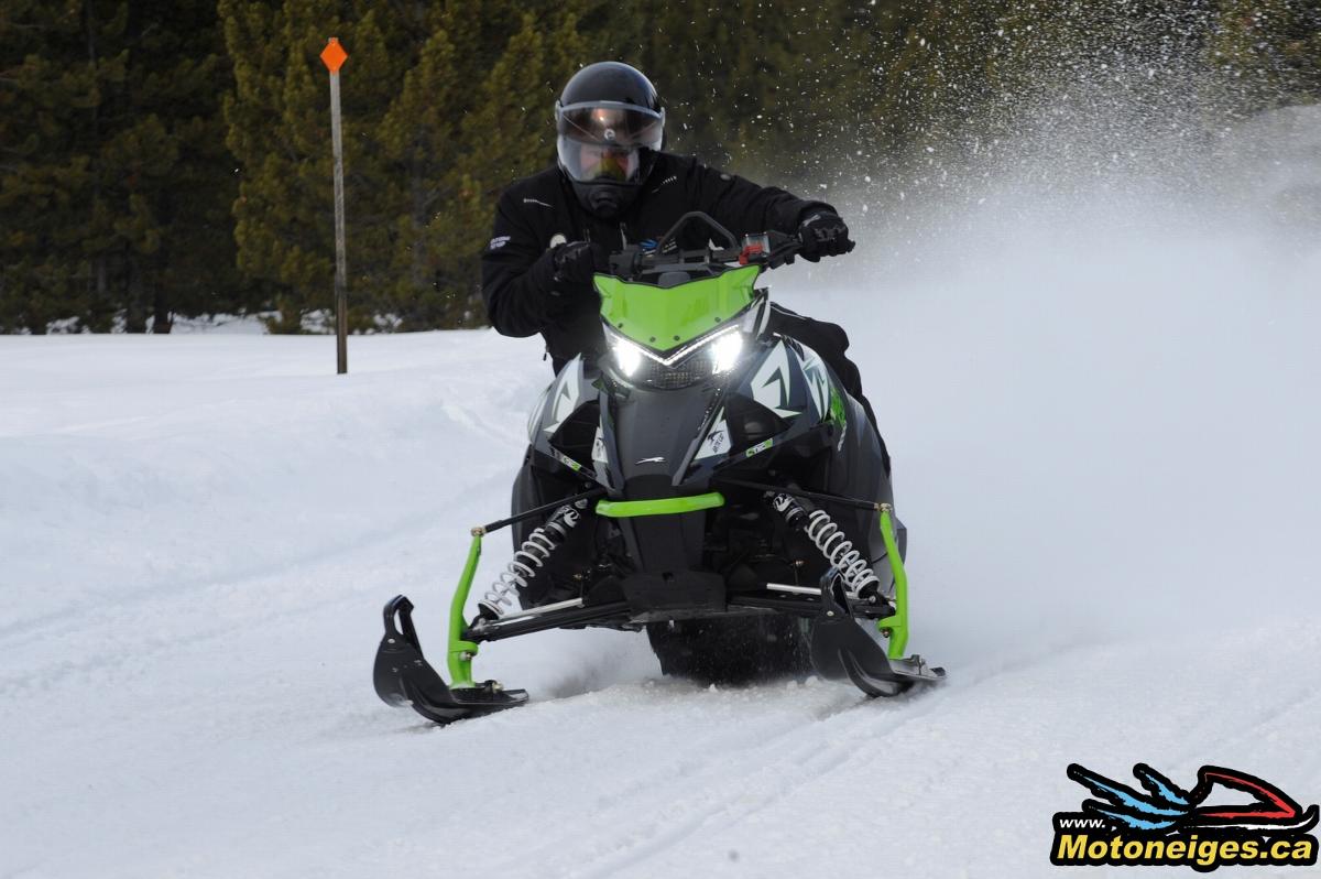 snowmobile The 800 cm3 by Arctic Cat