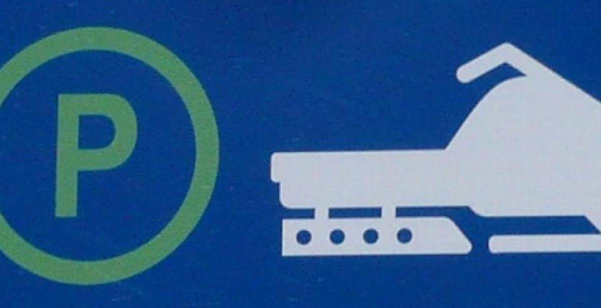 Stationnements et débarcadères donnant accès aux sentiers de motoneige