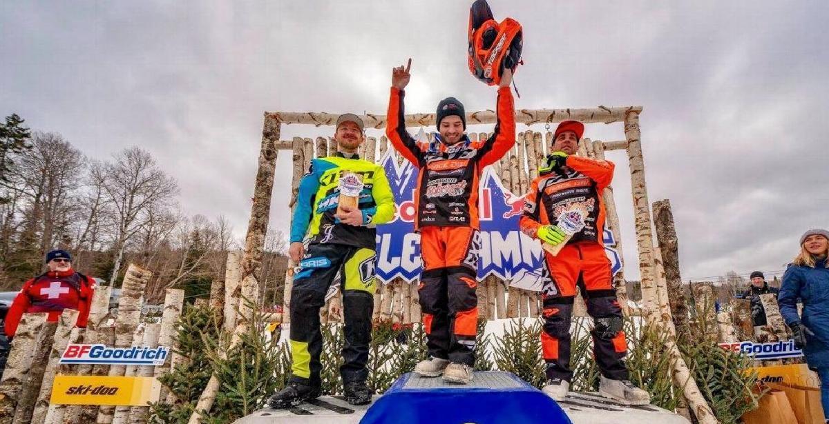 Snocross : William St-Laurent termine la saison en 2e position