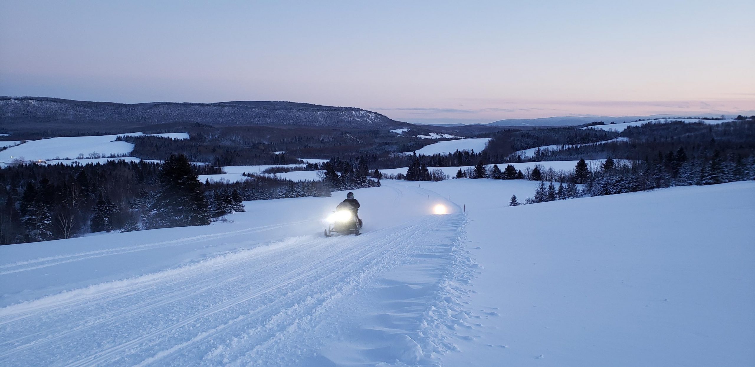 Limite de vitesse en motoneige à 70 km/h au Québec