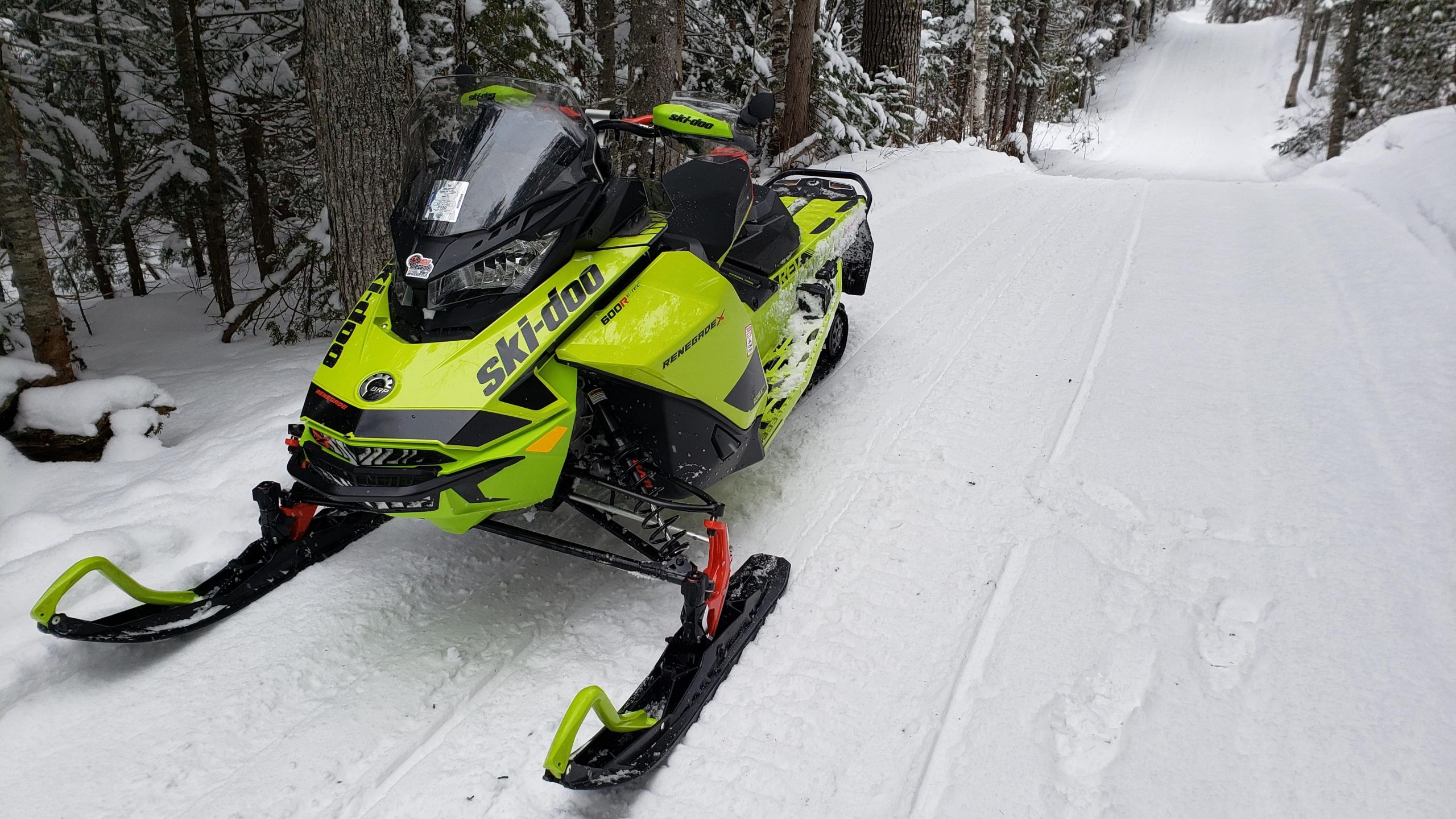 Ski-Doo Renegade X 600R E-TEC 2020 – Analyse pré-randonnée