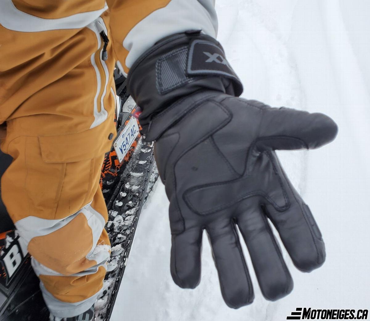 L'essai des gants Alaska de CKX - motoneiges - motoneigistes