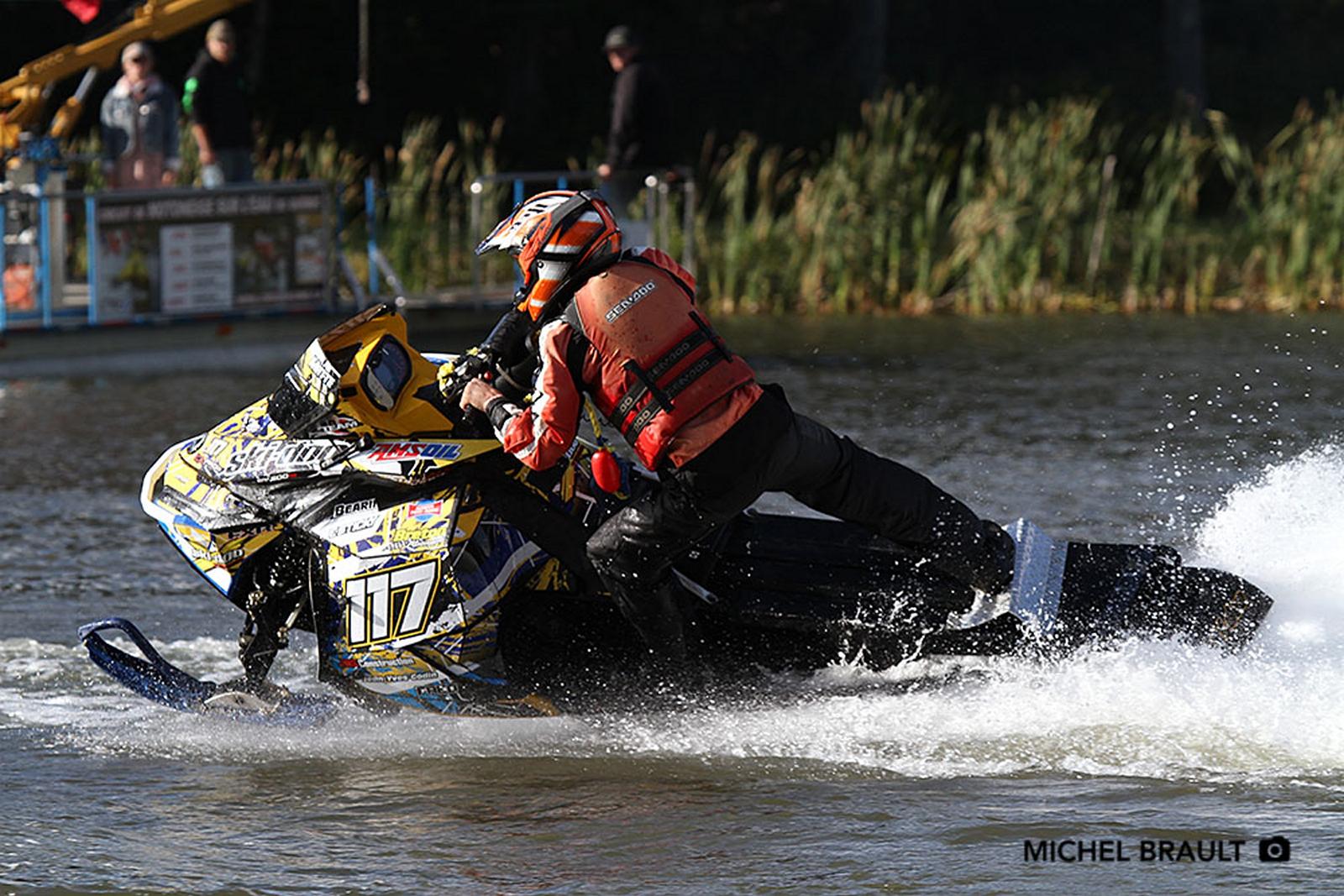 Course de motoneige sur l’eau – Frampton 2020 - Motoneige - Motoneigiste