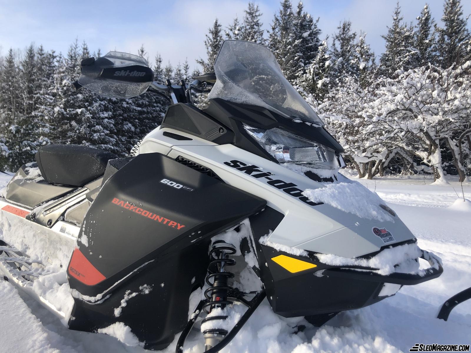 Snowmobile Ski-Doo Backcountry Sport 600 EFI 2021