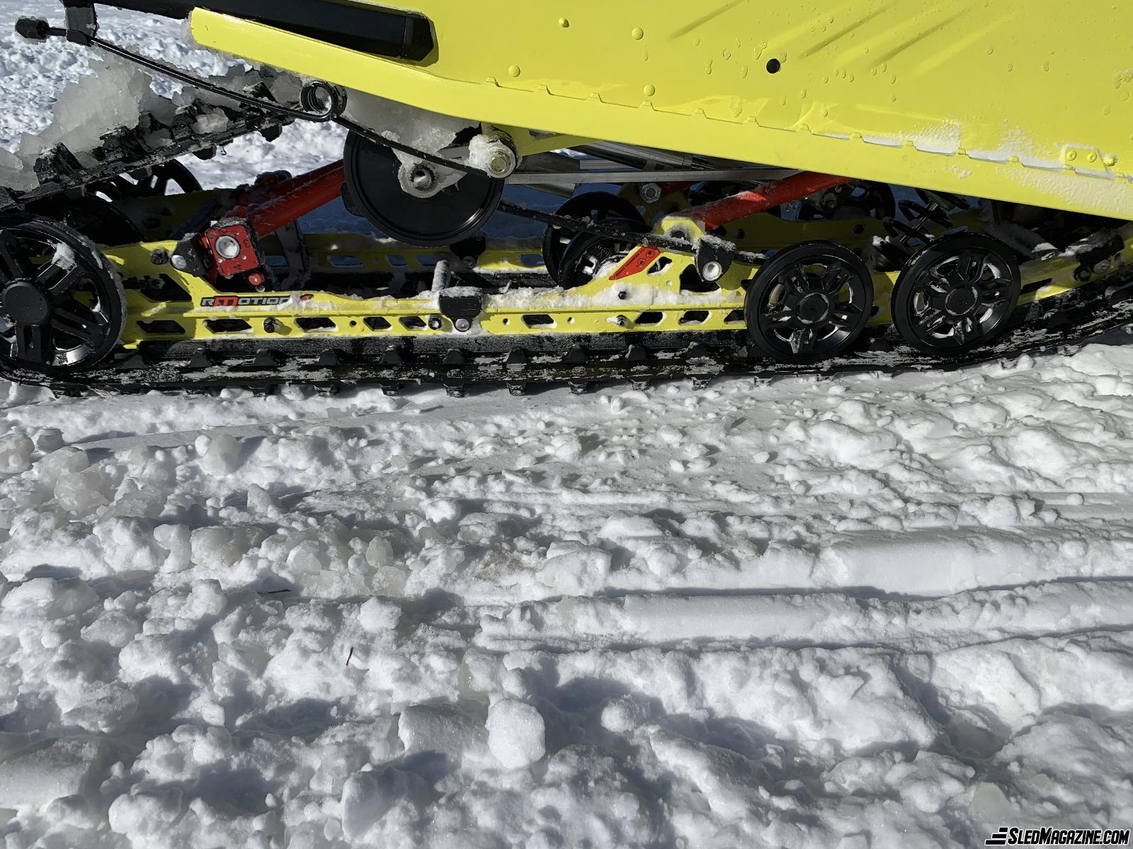 Review snowmobile Ski-Doo Renegade X 900 ACE Turbo 2021 Review snowmobile Ski-Doo Renegade X 900 ACE Turbo 2021