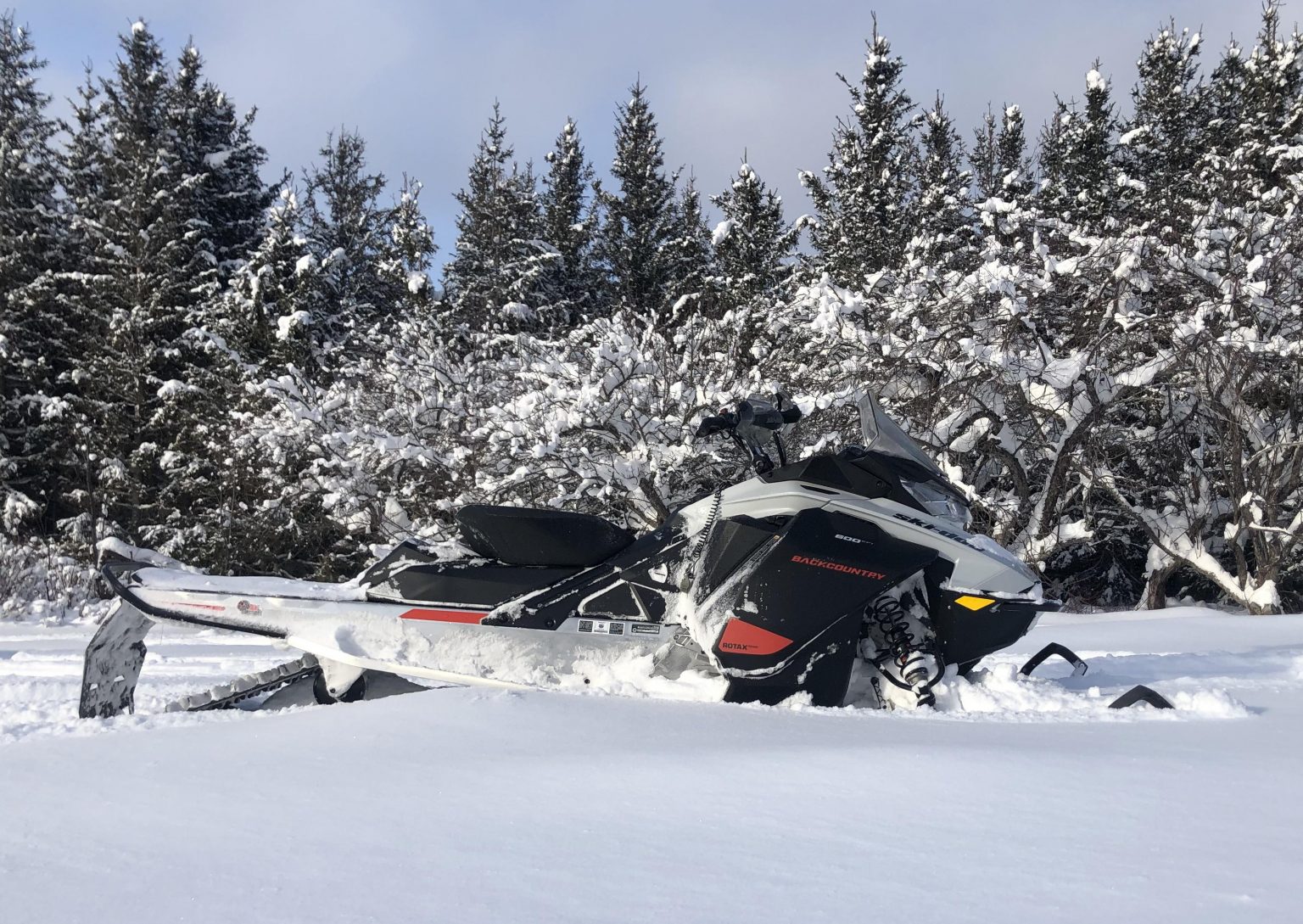 Bilan d’essai de la Ski-Doo Backcountry Sport 600 EFI 2021