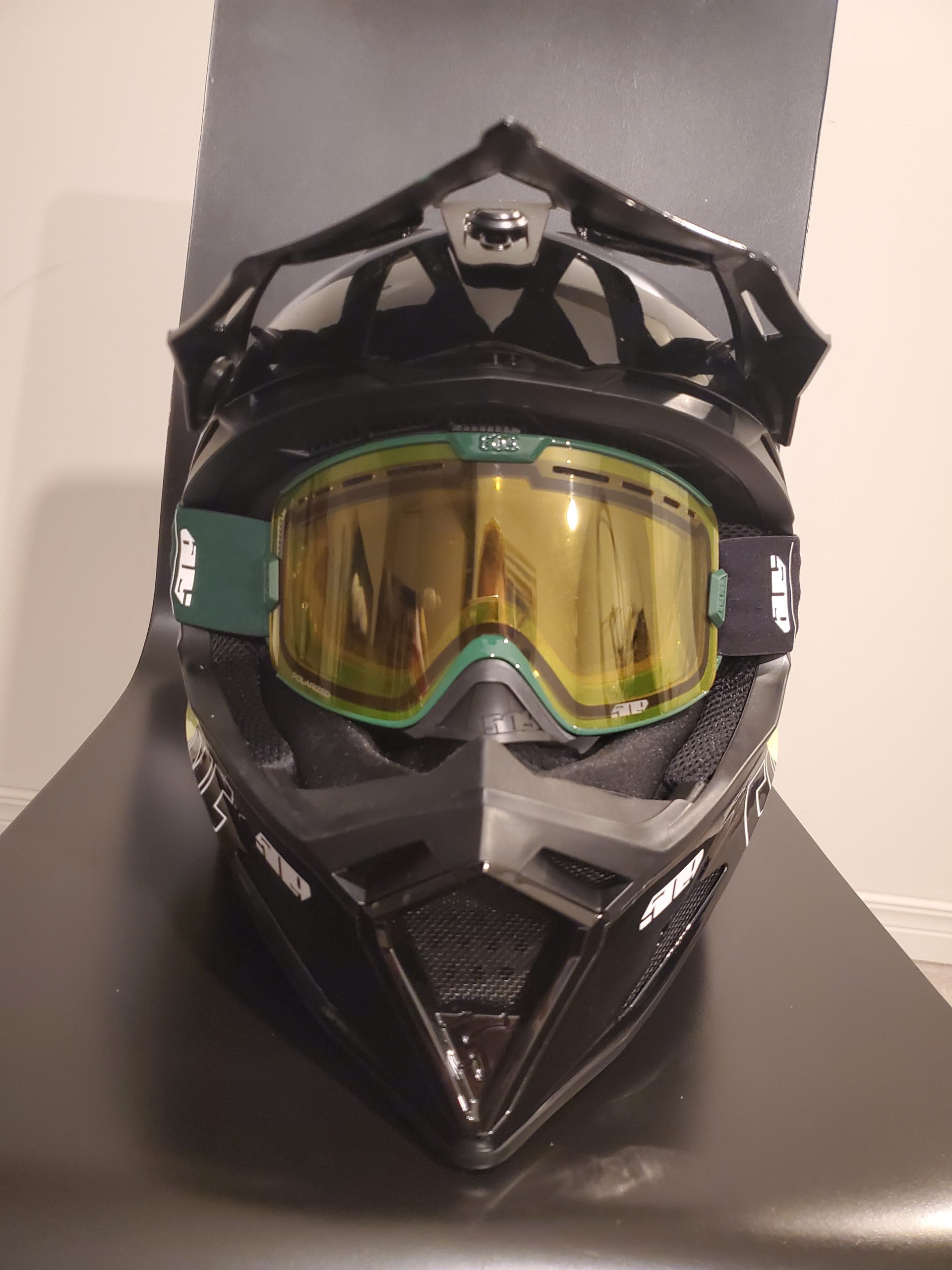 509 helmet goggles