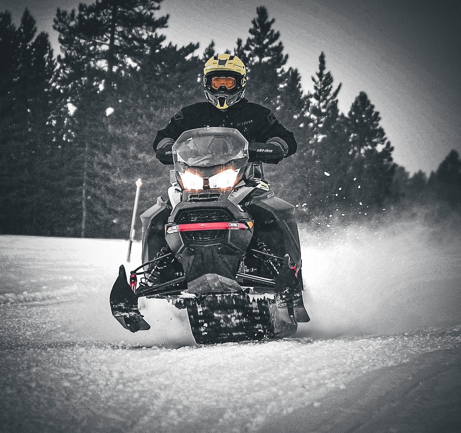 Review SkiDoo Expedition Xtreme 900 ACE Turbo R 2023