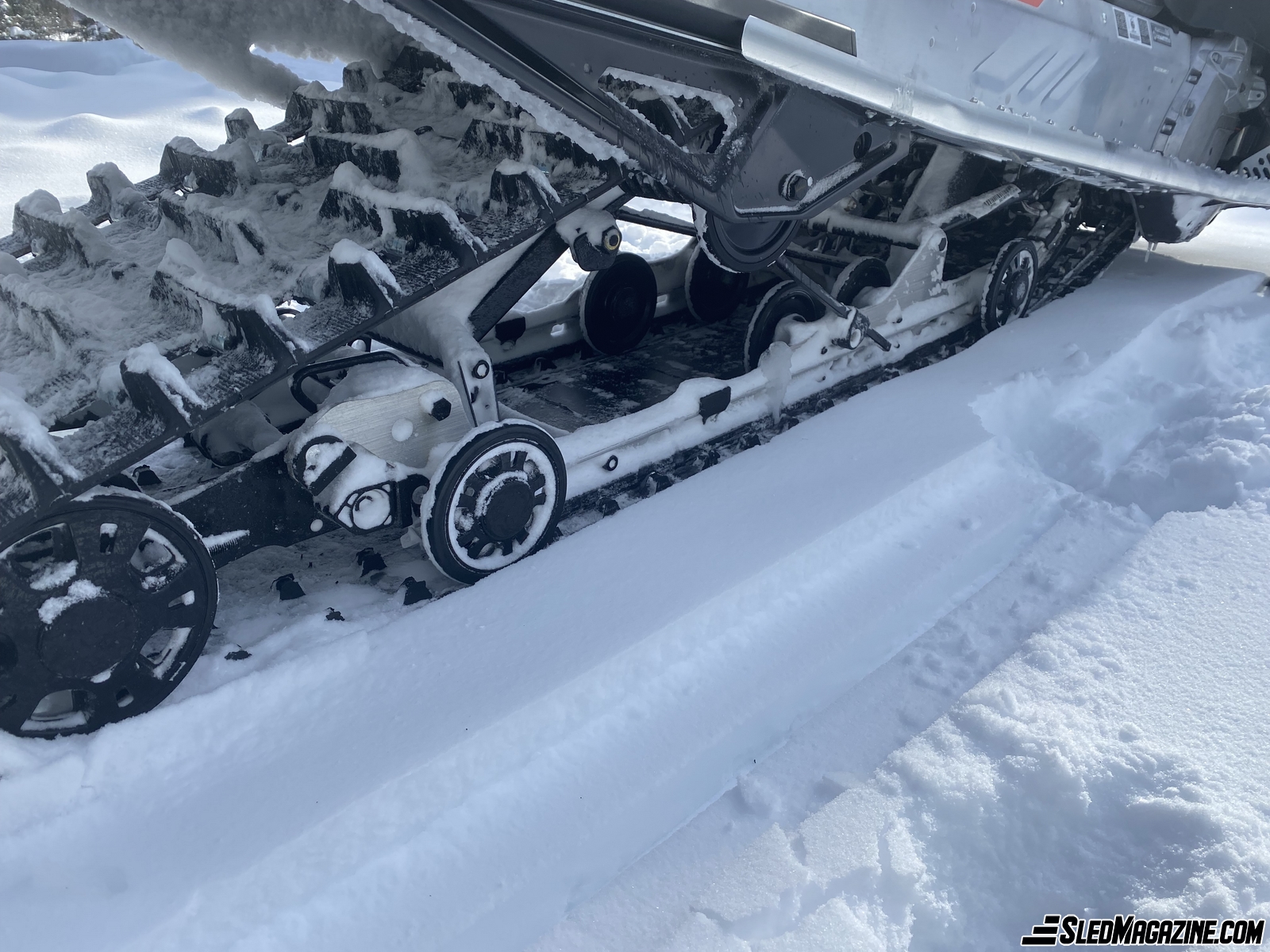 SkiDoo Skandic Sport 600 EFI A snowmobile with a bright future!