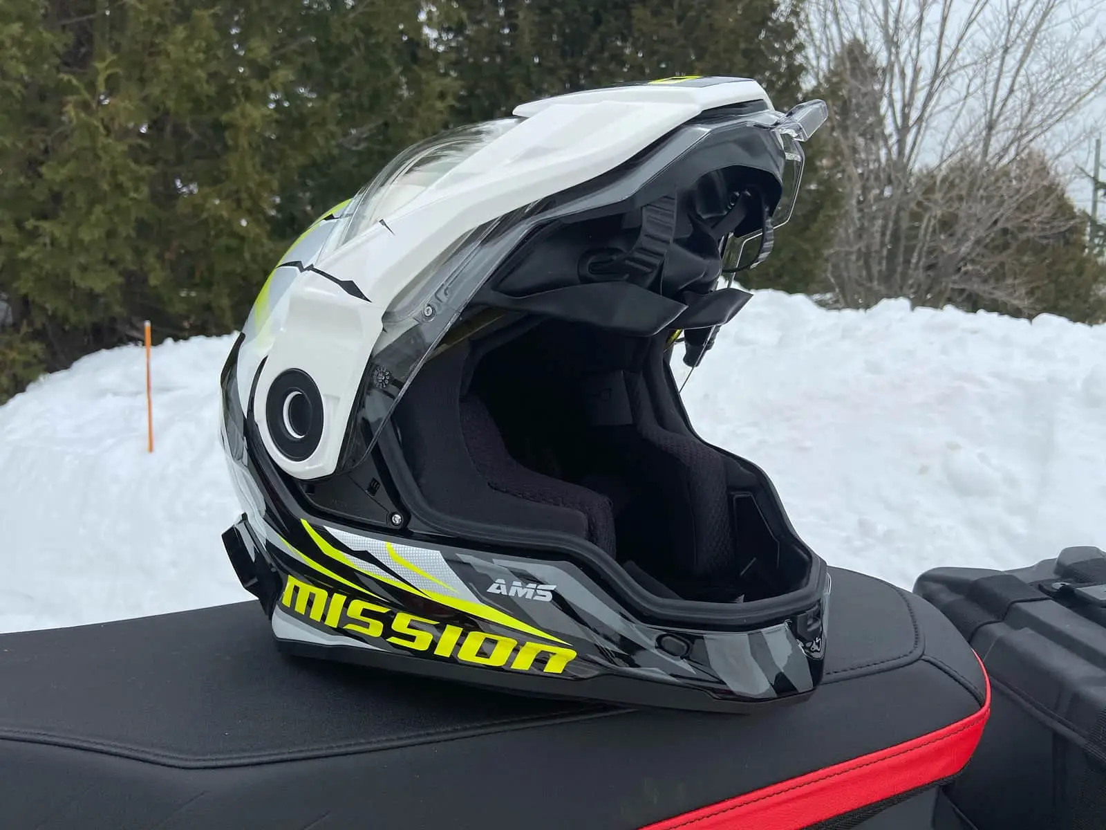 CKX Mission Claw Helmet: AMS Technology and Heated Visor
